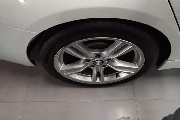 Used BMW 3 Series 2017 320i M Sport Right Rear Wheel Hub