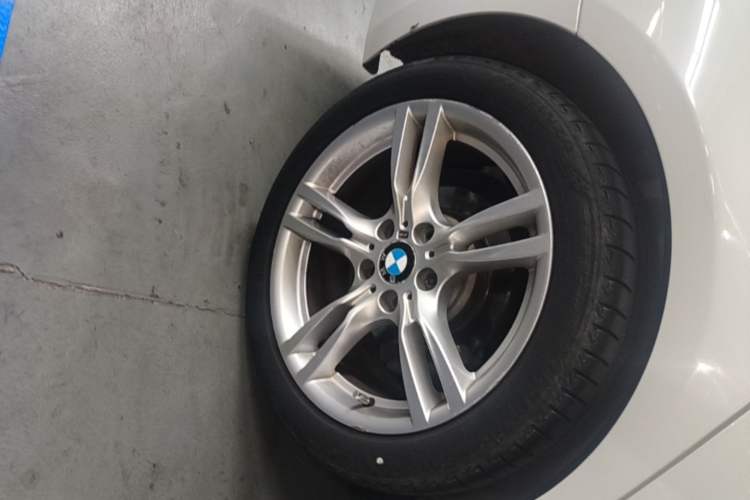 Used BMW 3 Series 2017 320Li M Sport Edition Right Rear Wheel Hub