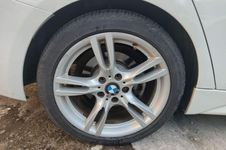Used BMW 3 Series 2017 320i M Sport Right Rear Wheel Hub