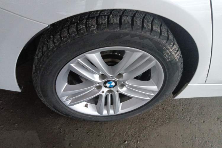 Used BMW 3 Series 2017 320Li xDrive Fashion Model Right Rear Wheel Hub