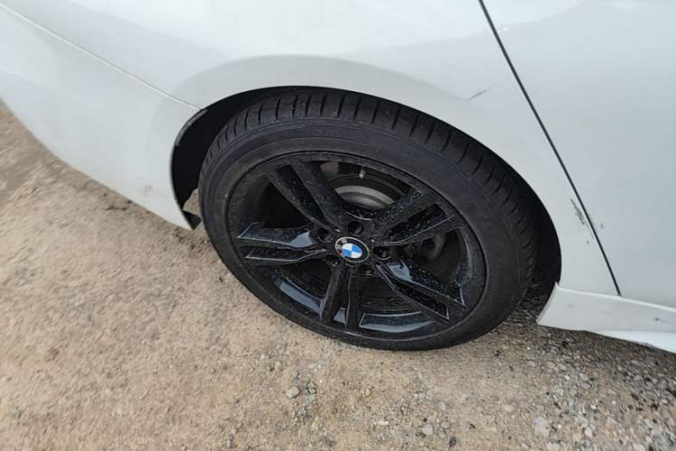 Used BMW 3 Series 2017 320i M Sport Right Rear Wheel Hub
