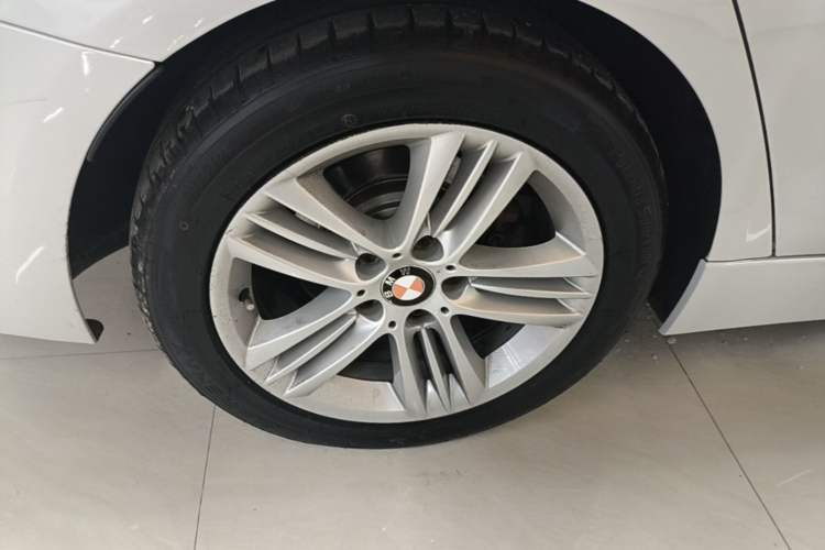 Used BMW 3 Series 2017 320Li xDrive Fashion Model Right Rear Wheel Hub