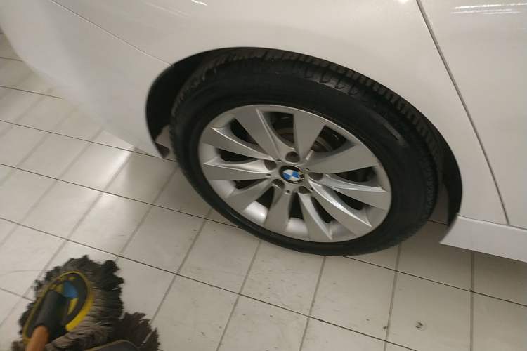 Used BMW 3 Series 2017 318Li Fashion Model Right Rear Wheel Hub