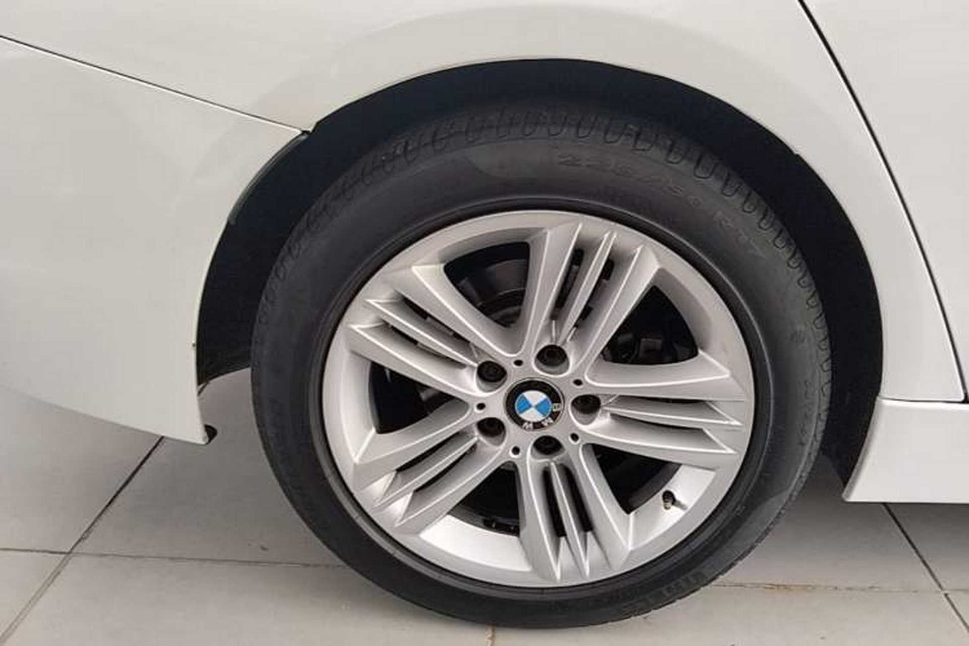 Used BMW 3 Series 2017 320Li Fashion Model Right Rear Wheel Hub