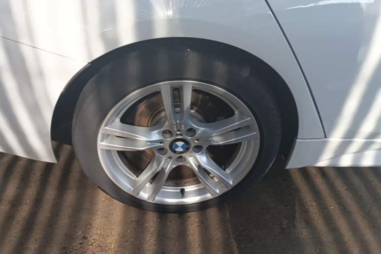 Used BMW 3 Series 2017 320i M Sport Right Rear Wheel Hub