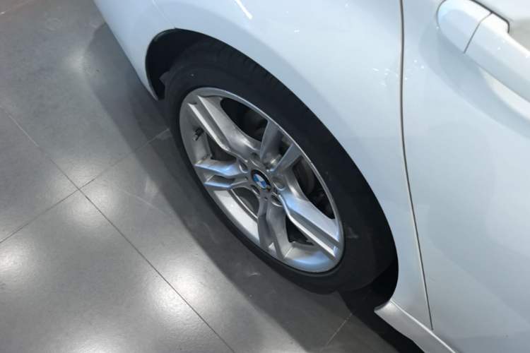 Used BMW 3 Series 2017 320Li M Sport Edition Right Rear Wheel Hub