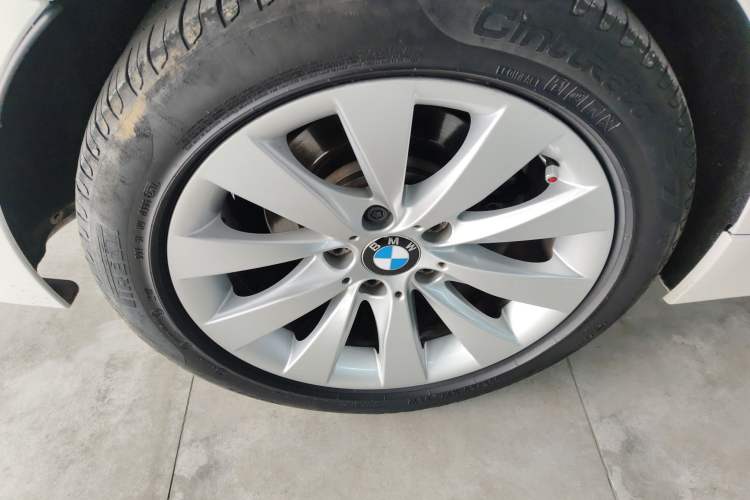 Used BMW 3 Series 2017 318Li Fashion Model Right Rear Wheel Hub