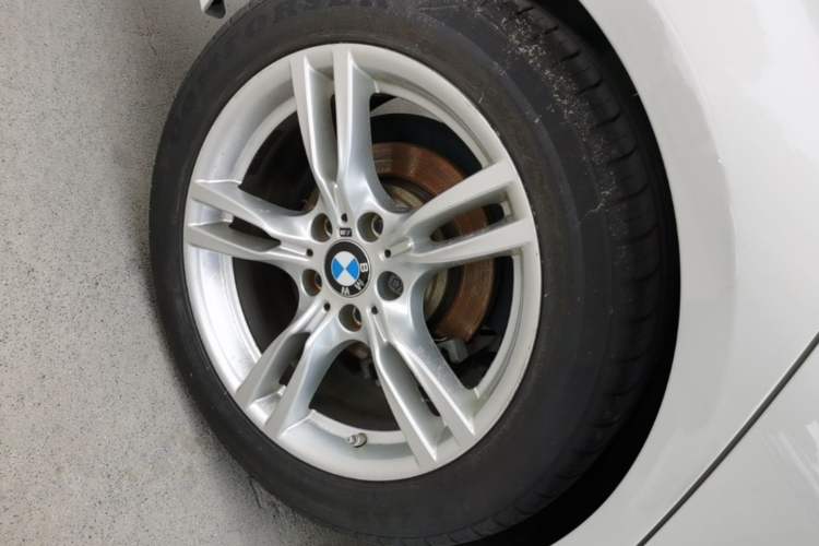 Used BMW 3 Series 2017 320i M Sport Right Rear Wheel Hub