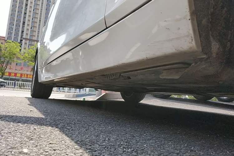 Used BMW 3 Series 2017 318i Fashion Model Right Side Sill