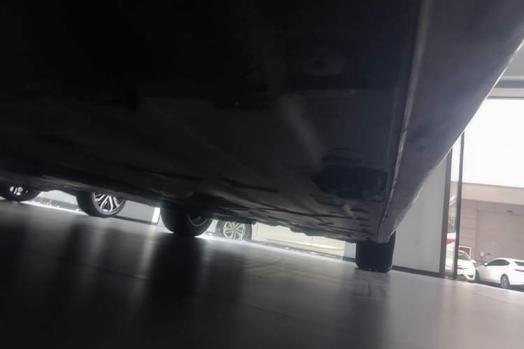 Used BMW 3 Series 2017 320Li Fashion Model Right Side Sill