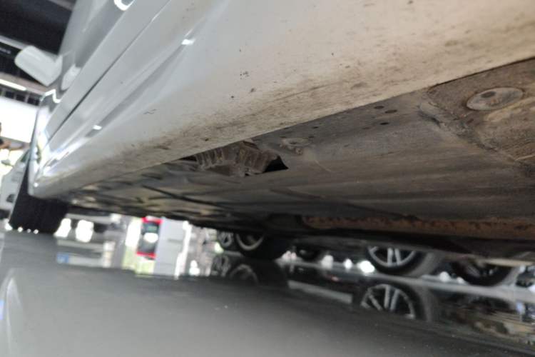 Used BMW 3 Series 2017 320Li M Sport Edition Right Side Sill