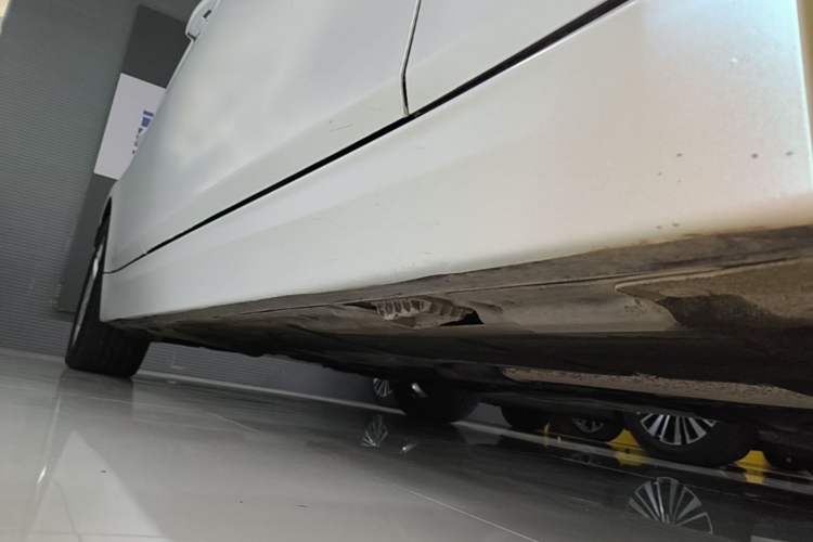 Used BMW 3 Series 2017 320Li Fashion Model Right Side Sill