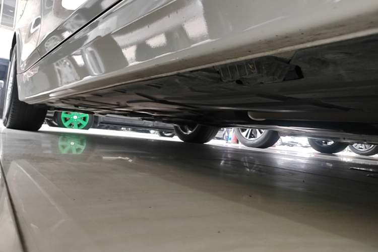 Used BMW 3 Series 2017 320Li Fashion Model Right Side Sill
