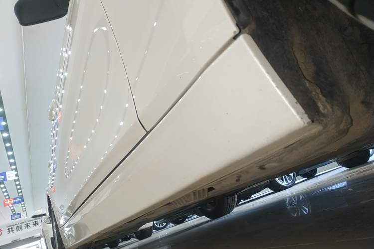 Used BMW 3 Series 2017 320Li xDrive Fashion Model Right Side Sill