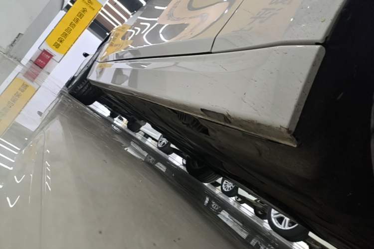 Used BMW 3 Series 2017 320Li xDrive Fashion Model Right Side Sill