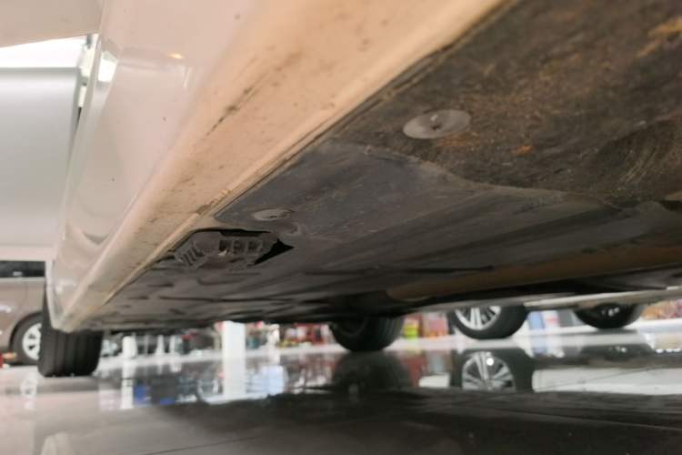 Used BMW 3 Series 2017 320Li Fashion Model Right Side Sill