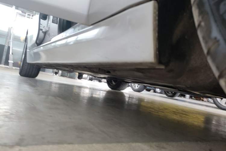 Used BMW 3 Series 2017 318Li Fashion Model Right Side Sill