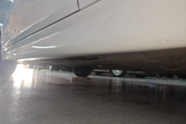 Used BMW 3 Series 2017 320Li M Sport Edition Right Side Sill