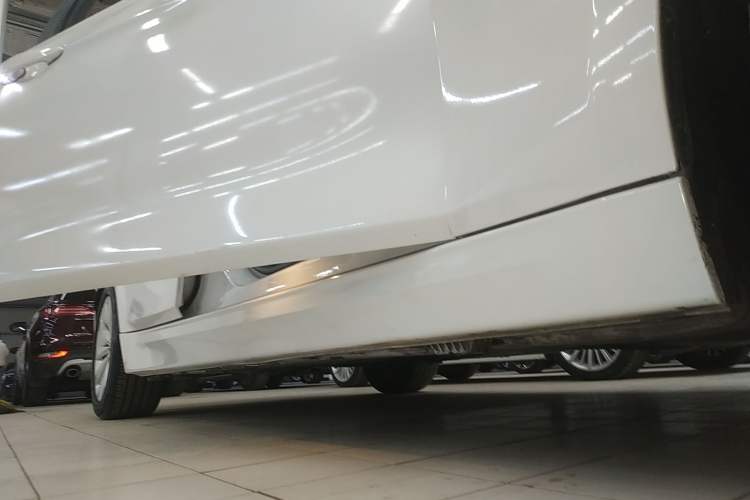 Used BMW 3 Series 2017 318Li Fashion Model Right Side Sill