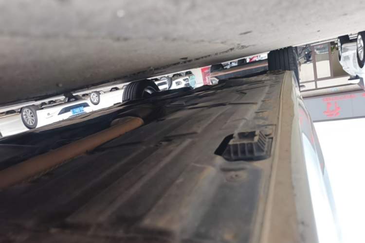 Used BMW 3 Series 2017 320Li Fashion Model Right Side Sill