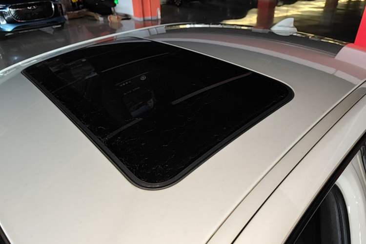 Used BMW 3 Series 2017 320i M Sport Roof