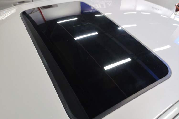 Used BMW 3 Series 2017 330Li xDrive Luxury Design Package Roof