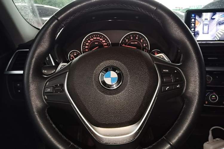 Used BMW 3 Series 2017 320Li M Sport Edition Steering Wheel