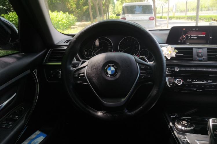 Used BMW 3 Series 2017 320Li M Sport Edition Steering Wheel