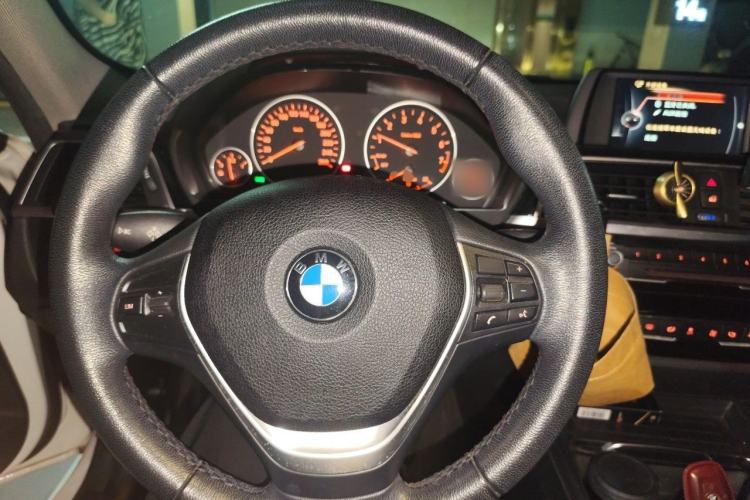 Used BMW 3 Series 2017 320Li Fashion Model Steering Wheel