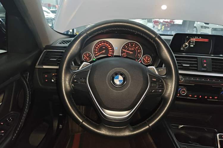 Used BMW 3 Series 2017 320Li M Sport Edition Steering Wheel