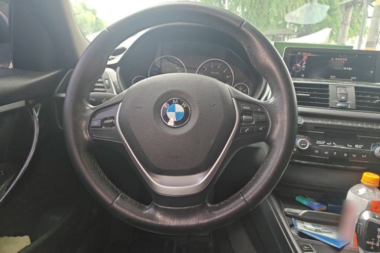 Used BMW 3 Series 2017 320Li Fashion Model Steering Wheel