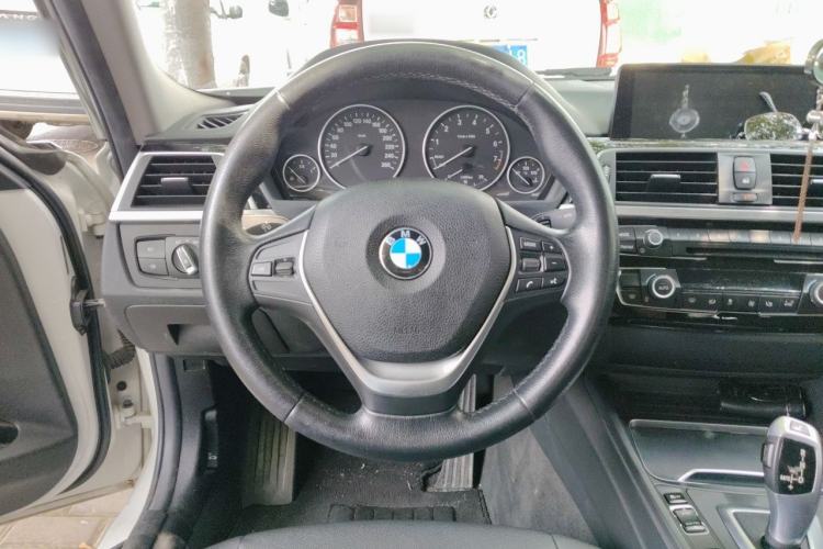 Used BMW 3 Series 2017 320Li Fashion Model Steering Wheel