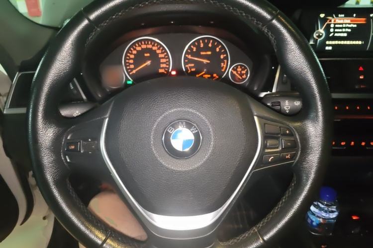 Used BMW 3 Series 2017 320Li Fashion Model Steering Wheel
