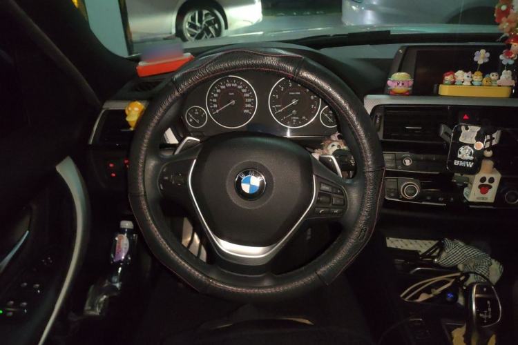 Used BMW 3 Series 2017 320i M Sport Steering Wheel