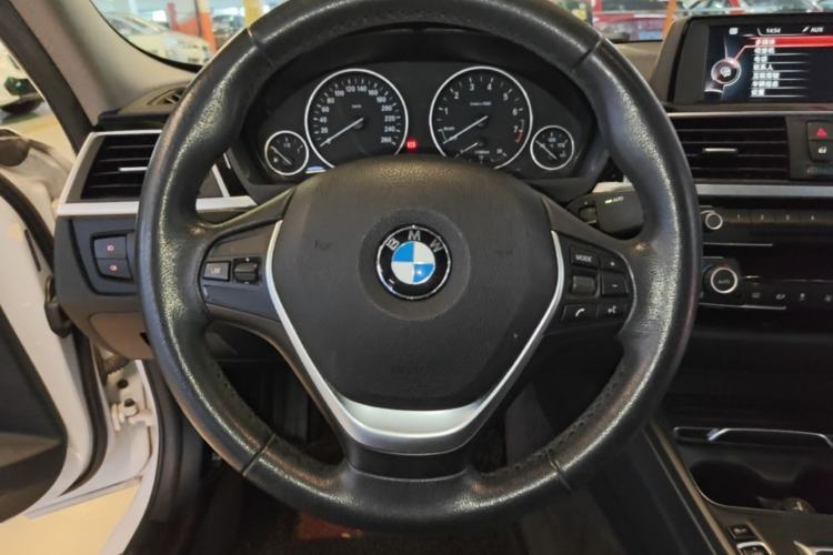 Used BMW 3 Series 2017 320Li Fashion Model Steering Wheel