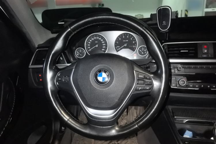Used BMW 3 Series 2017 320Li Fashion Model Steering Wheel