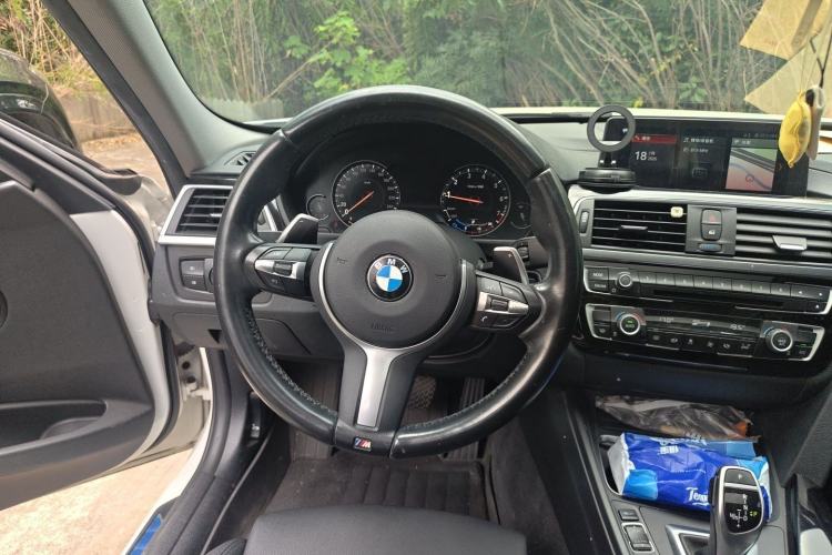 Used BMW 3 Series 2017 320Li M Sport Edition Steering Wheel