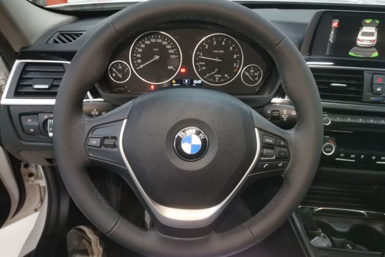 Used BMW 3 Series 2017 320Li Fashion Model Steering Wheel