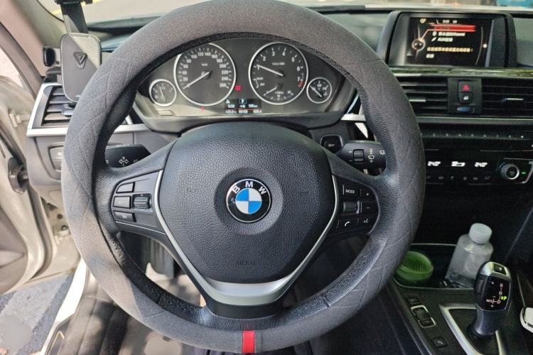 Used BMW 3 Series 2017 320Li Fashion Model Steering Wheel