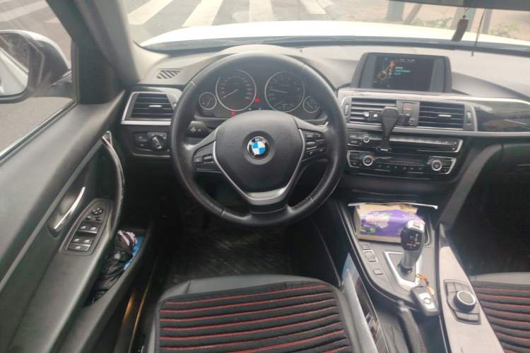 Used BMW 3 Series 2017 320Li Fashion Model Steering Wheel