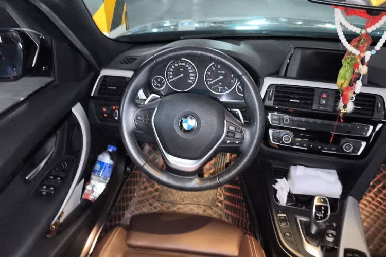 Used BMW 3 Series 2017 320i M Sport Steering Wheel