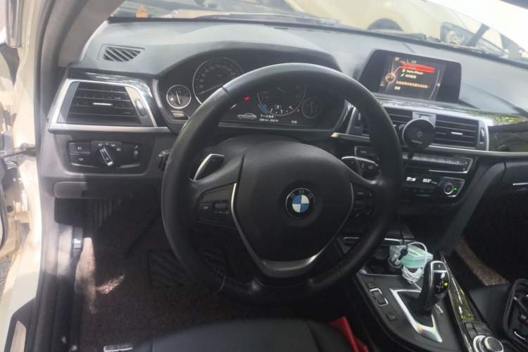 Used BMW 3 Series 2017 320Li M Sport Edition Steering Wheel