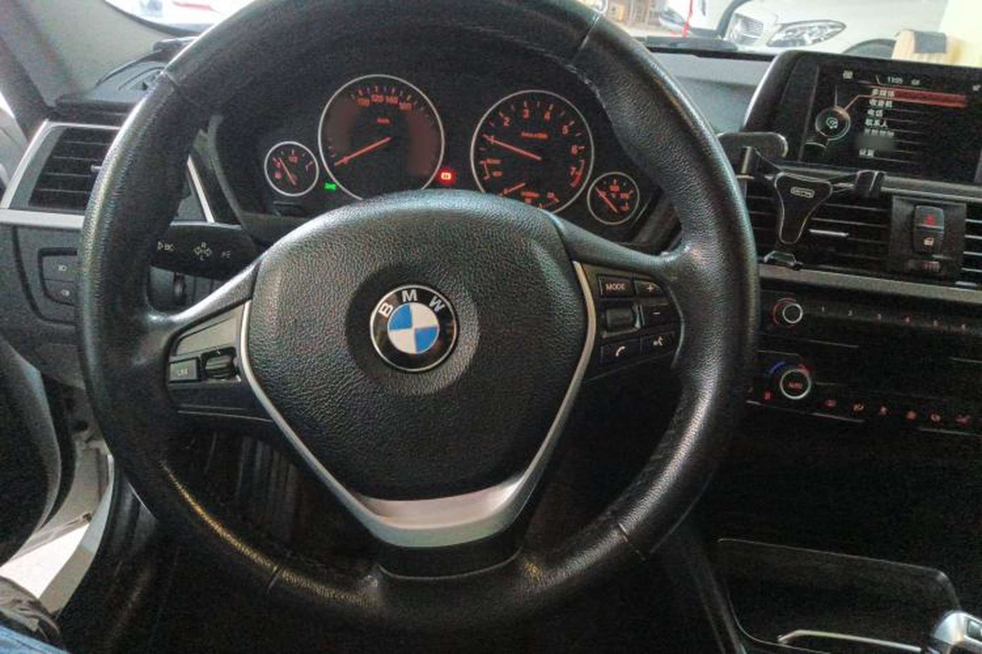 Used BMW 3 Series 2017 320Li Fashion Model Steering Wheel