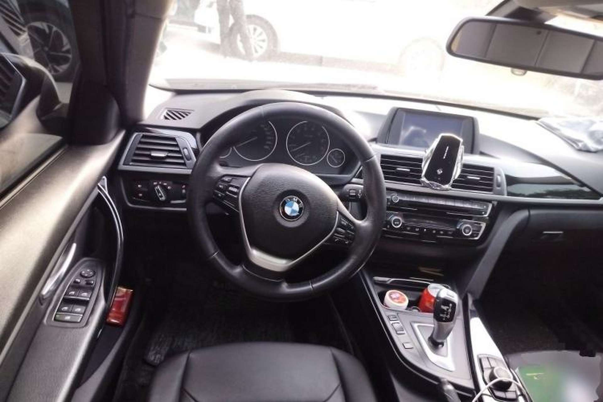 Used BMW 3 Series 2017 320Li Fashion Model Steering Wheel