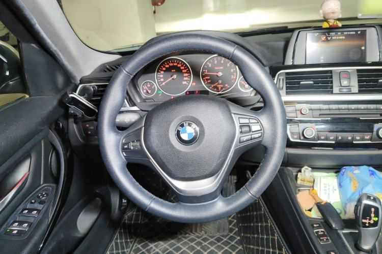 Used BMW 3 Series 2017 320Li Fashion Model Steering Wheel