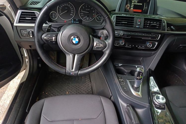 Used BMW 3 Series 2017 320Li Fashion Model Steering Wheel