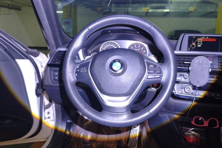 Used BMW 3 Series 2017 320i M Sport Steering Wheel