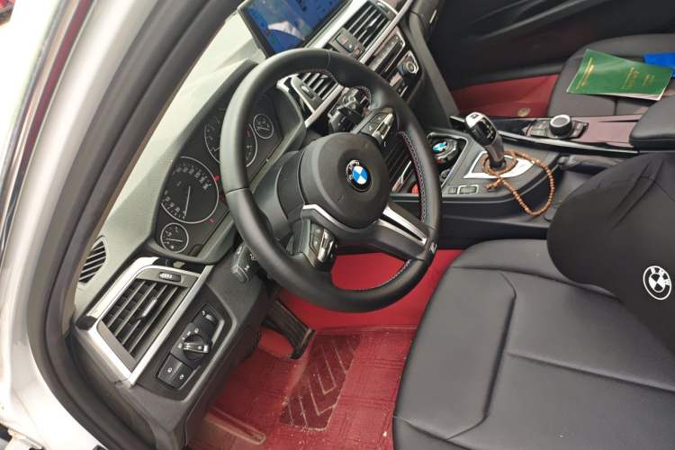Used BMW 3 Series 2017 320Li Fashion Model Steering Wheel