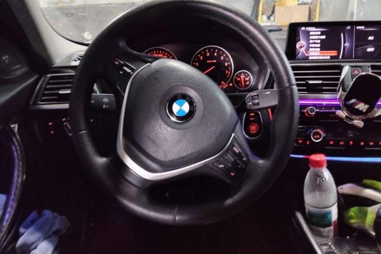 Used BMW 3 Series 2017 320Li Fashion Model Steering Wheel