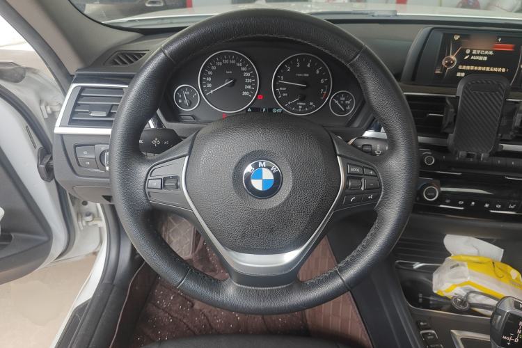 Used BMW 3 Series 2017 320Li Fashion Model Steering Wheel